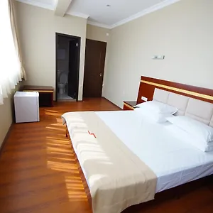 725 Hotel Batumi